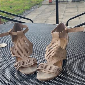 nude heals with strap